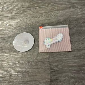 Limited Edition Glossier Travel Mirror